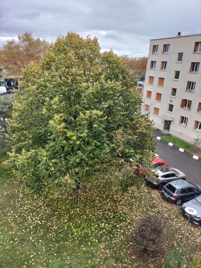 Jolie Appartement Proche Tramway Vénissieux Kültér fotó