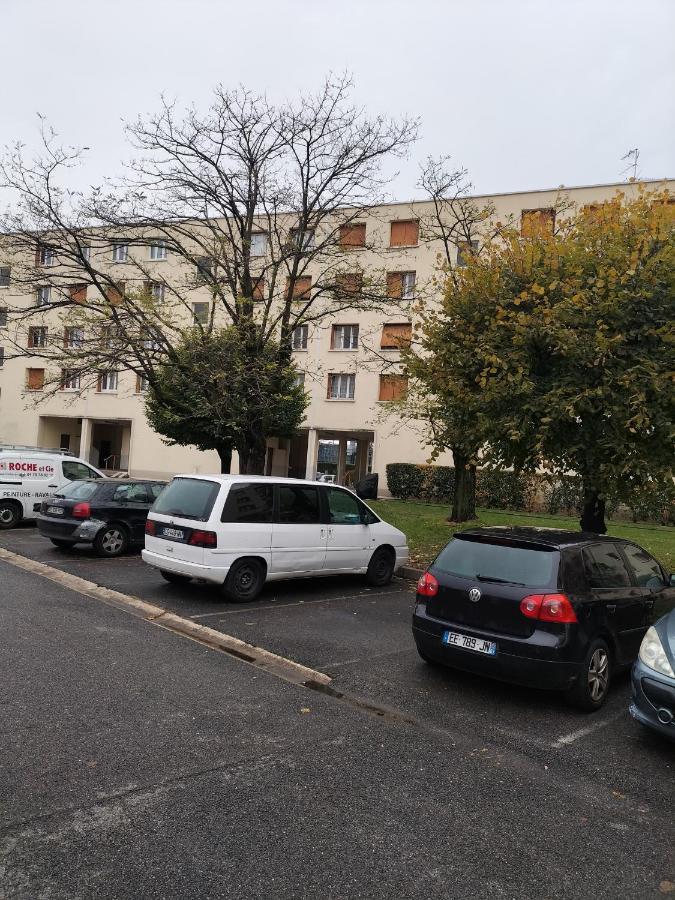 Jolie Appartement Proche Tramway Vénissieux Kültér fotó